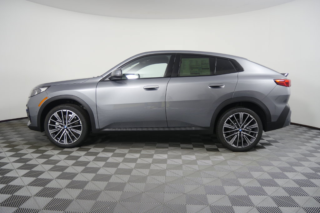 New 2027 BMW X2 xDrive28i AWD/4WD image 7