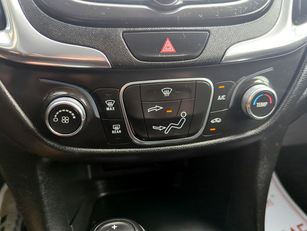 Used 2020 Chevrolet Equinox LT image 21