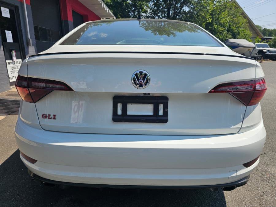 Used 2019 Volkswagen Jetta GLI image 3