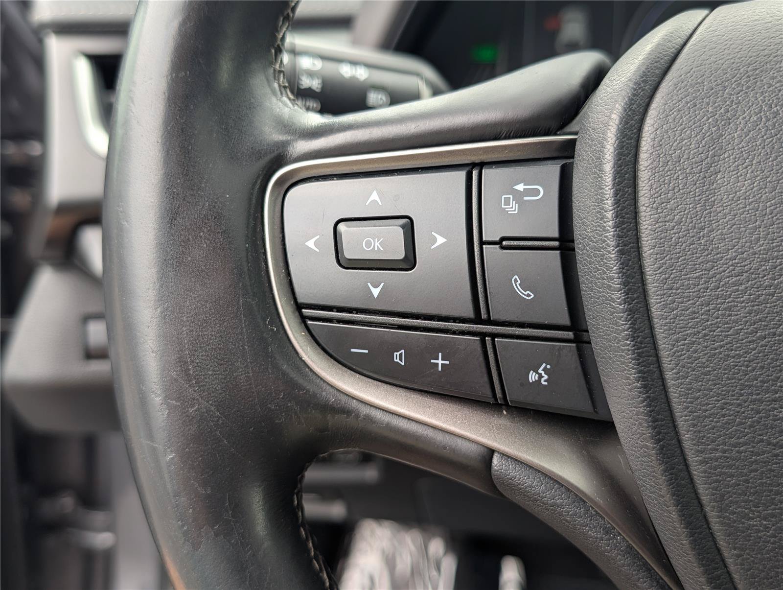 Certified 2021 Lexus UX 250h w/ Premium Package AWD/4WD image 22