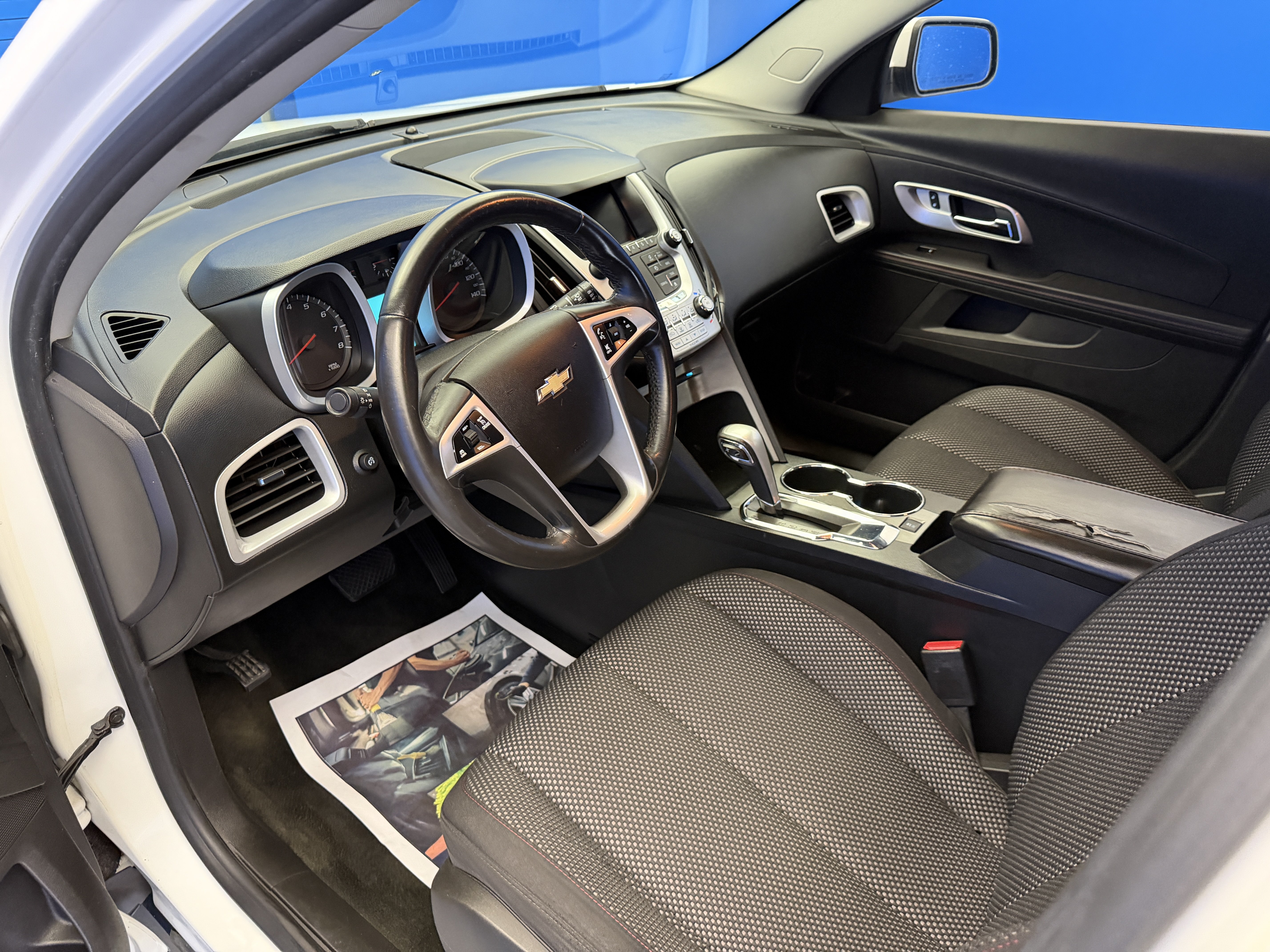 Used 2015 Chevrolet Equinox LT w/ Driver Convenience Package FWD image 11