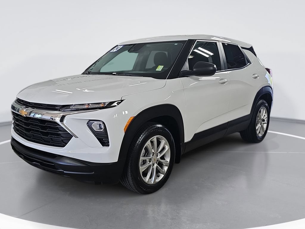 Certified 2024 Chevrolet TrailBlazer LS w/ LS Convenience Package FWD image 9