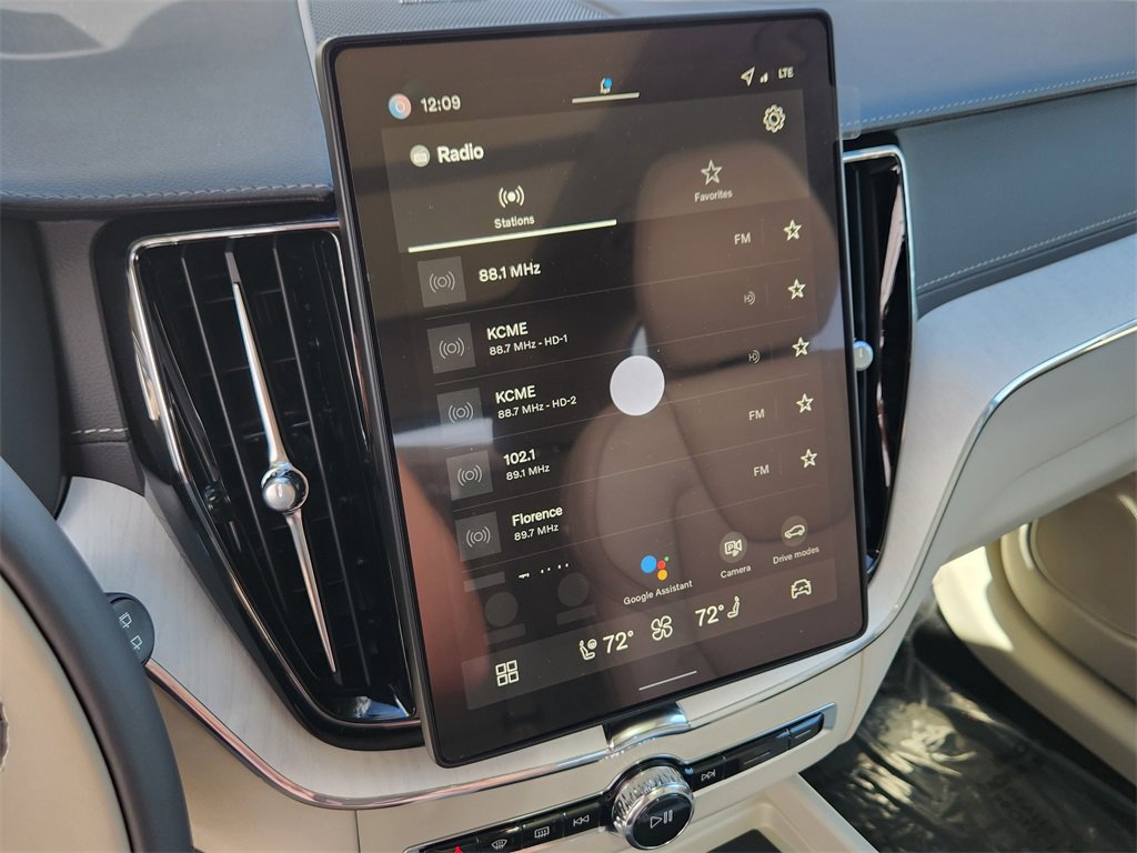 New 2026 Volvo XC60 B5 Ultra w/ Protection Package Premier image 11