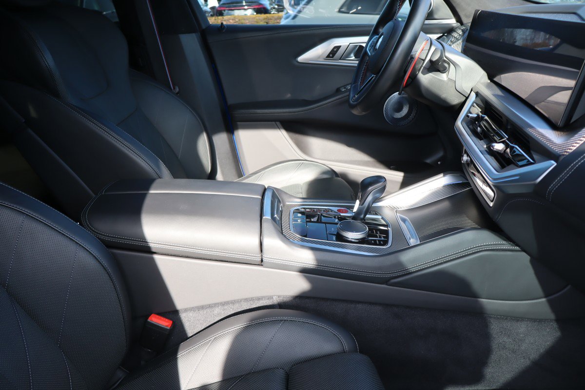 Used 2024 BMW XM AWD/4WD image 15