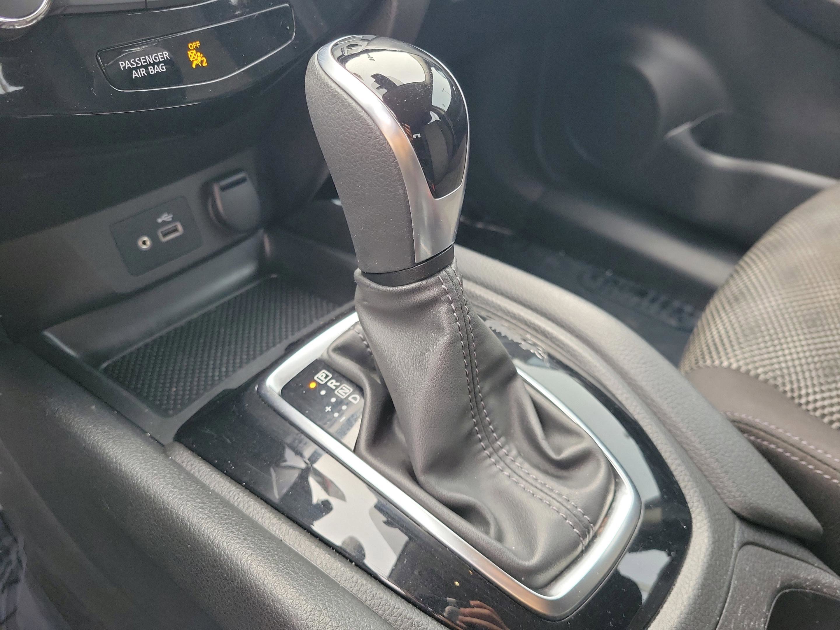 Used 2019 Nissan Rogue Sport SV image 32