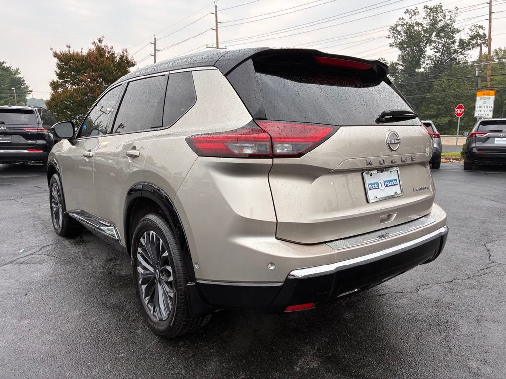 Used 2024 Nissan Rogue Platinum FWD image 5
