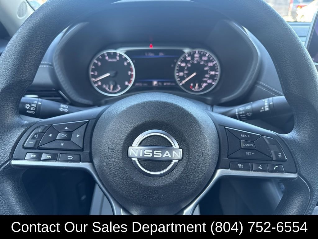 Used 2025 Nissan Sentra SV image 19