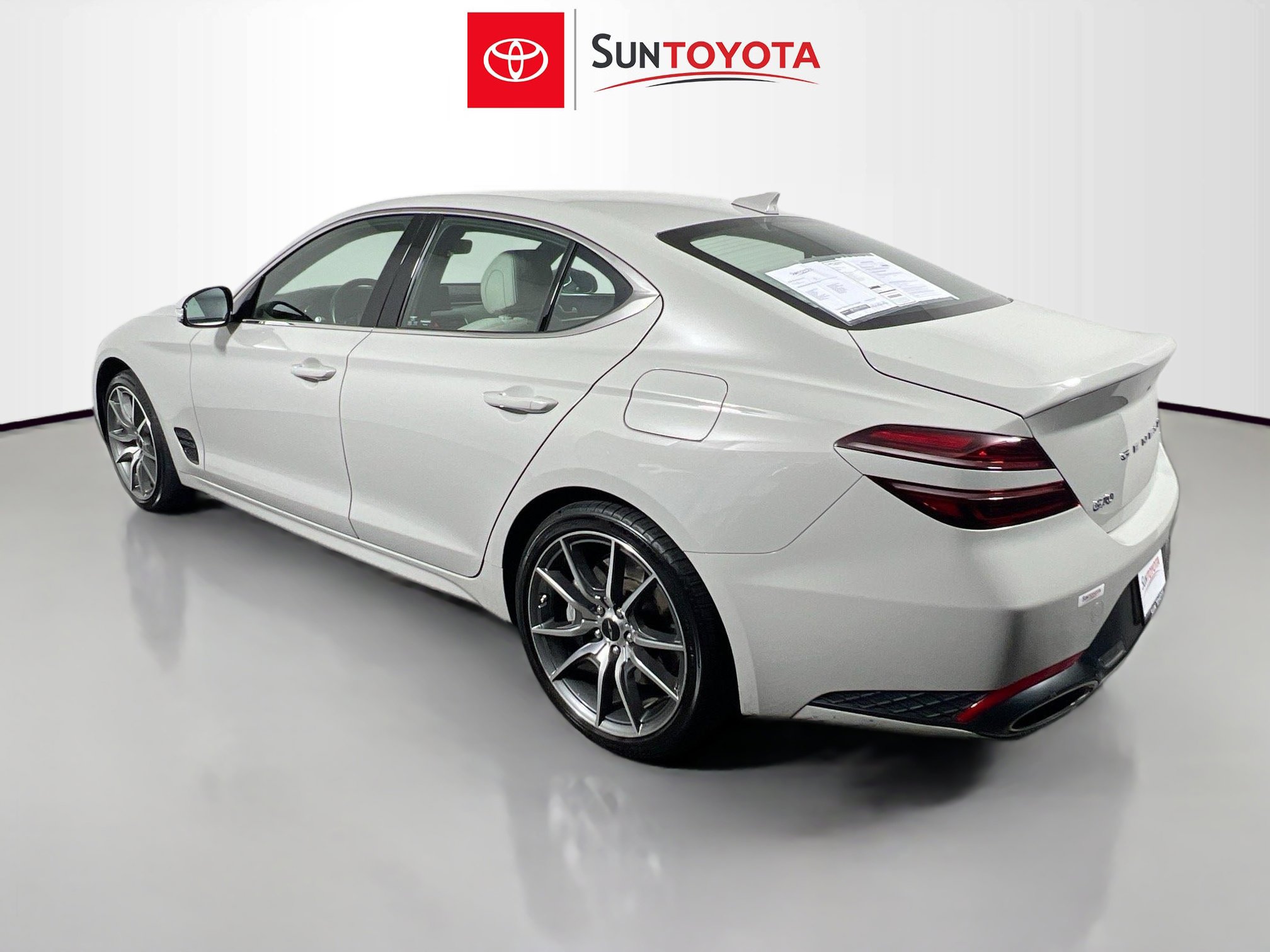 Used 2024 Genesis G70 2.5T AWD/4WD image 6