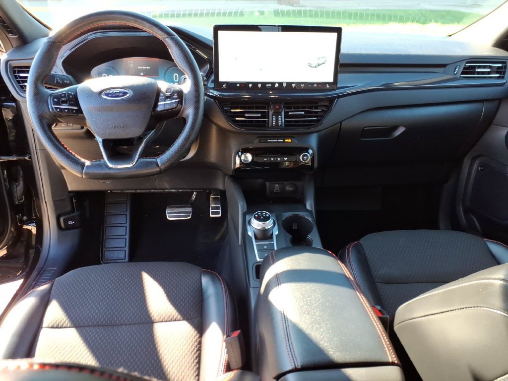 Used 2024 Ford Escape ST-Line Select w/ Tech Pack #2 AWD/4WD image 12