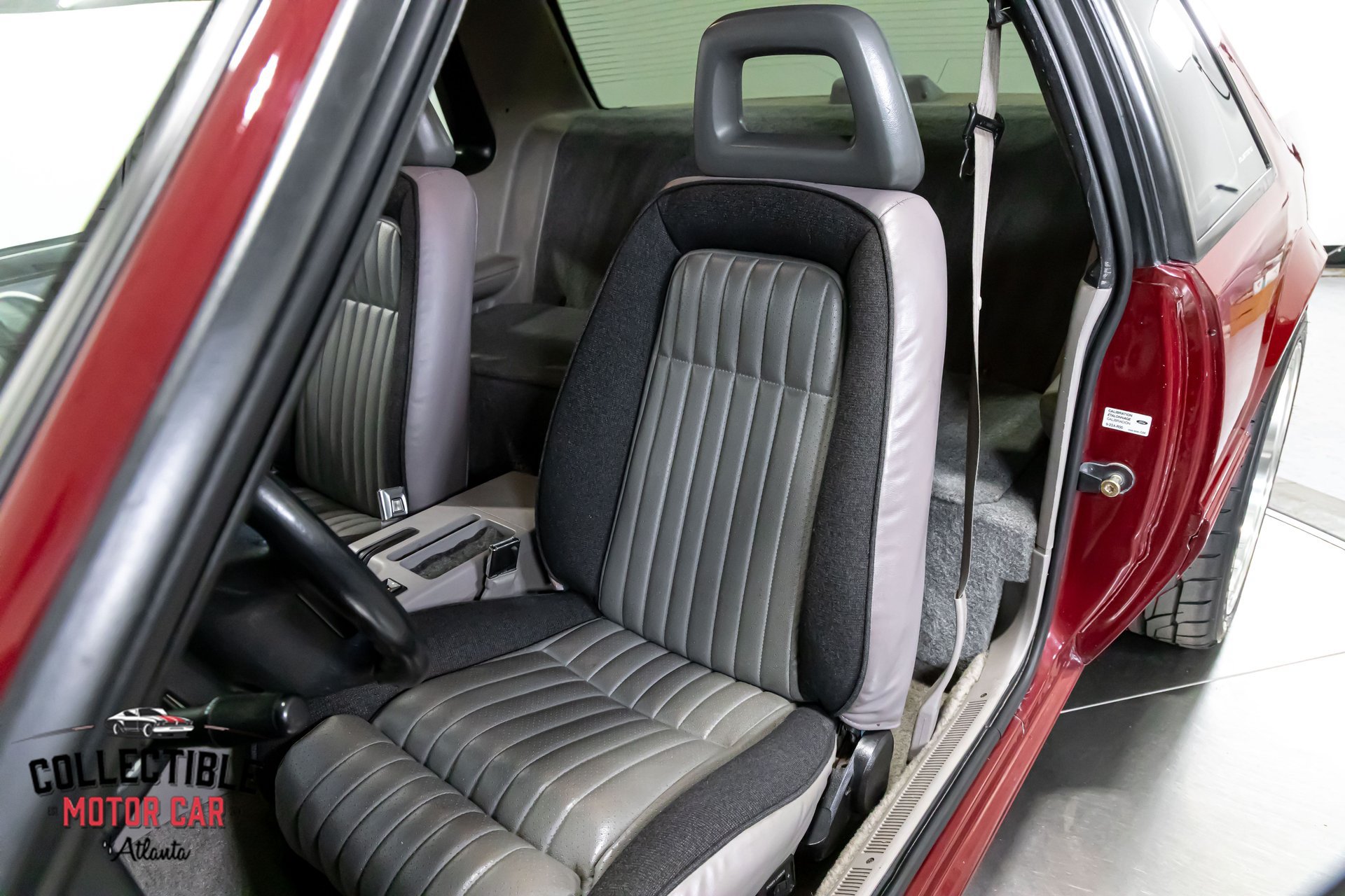 Used 1990 Ford Mustang LX RWD image 7