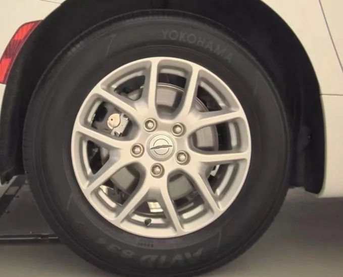 Used 2024 Chrysler Pacifica Touring-L FWD image 14