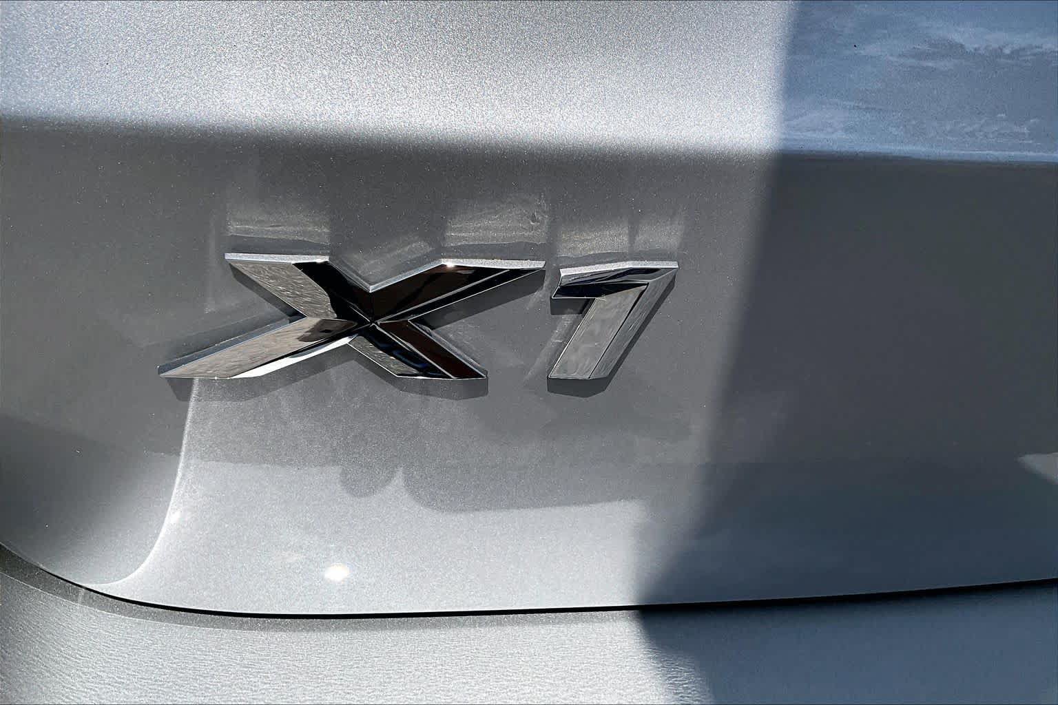Used 2025 BMW X1 xDrive28i w/ Technology Package AWD/4WD image 10