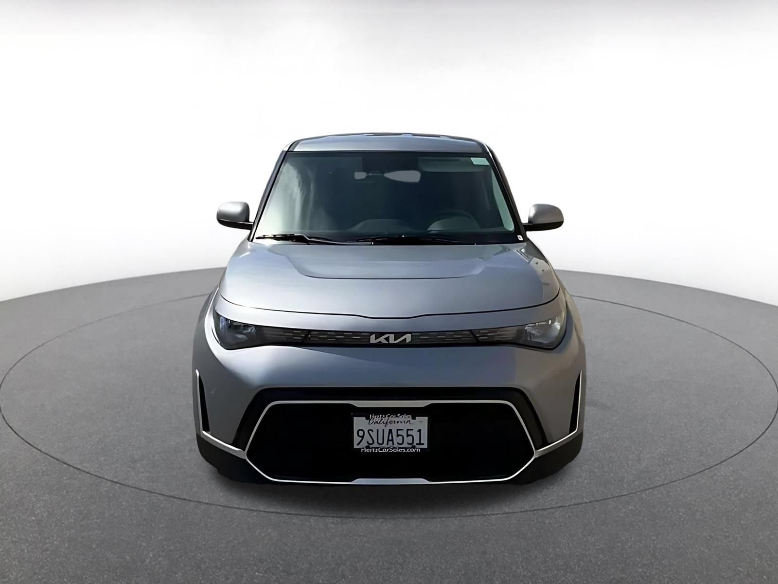 Used 2025 Kia Soul LX w/ LX Technology Package FWD image 4