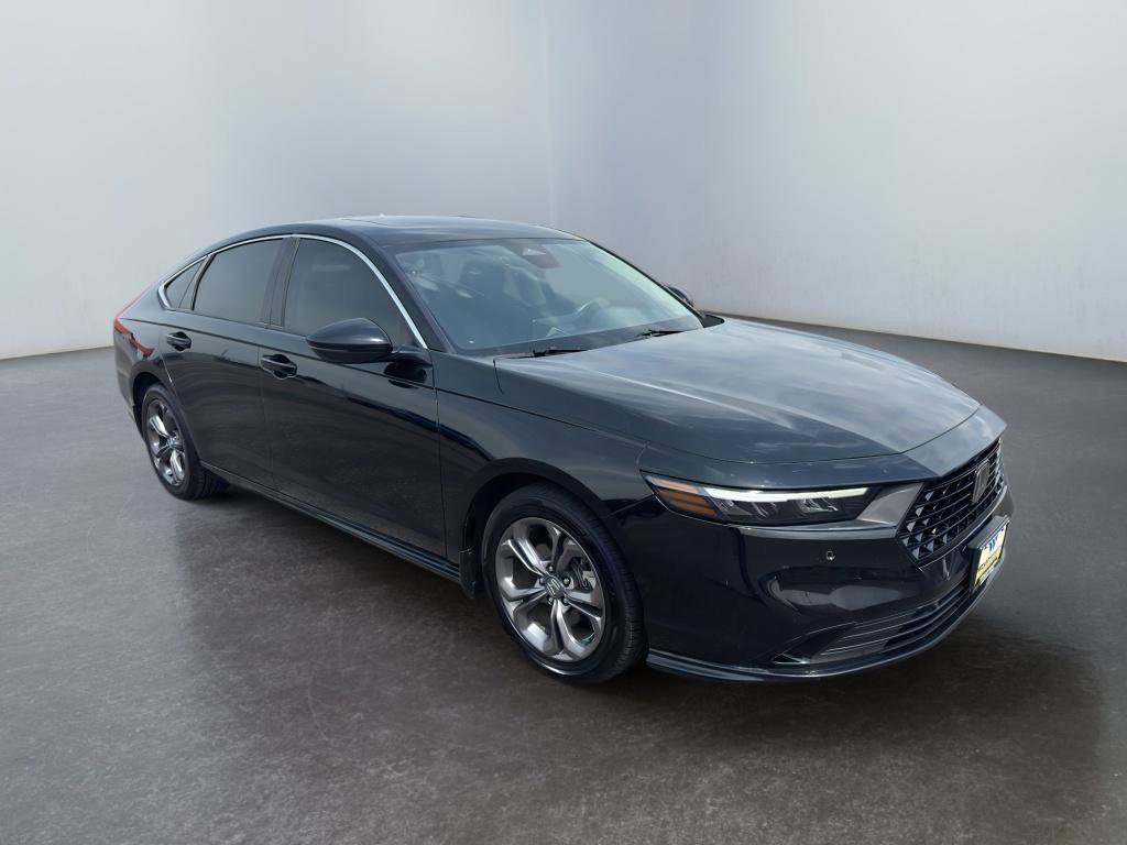 Used 2023 Honda Accord EX-L image 3