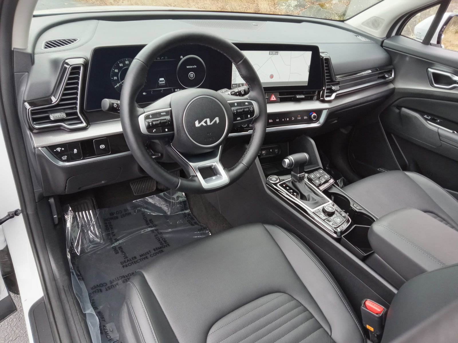 Used 2025 Kia Sportage SX image 13