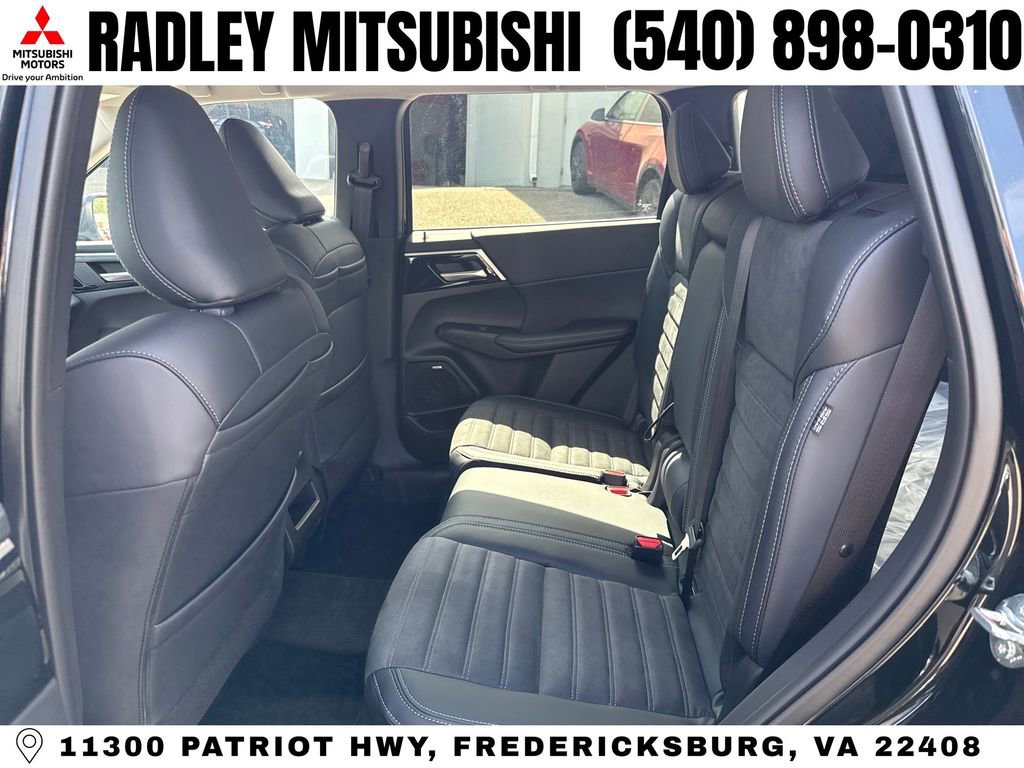 New 2026 Mitsubishi Outlander SE FWD image 12