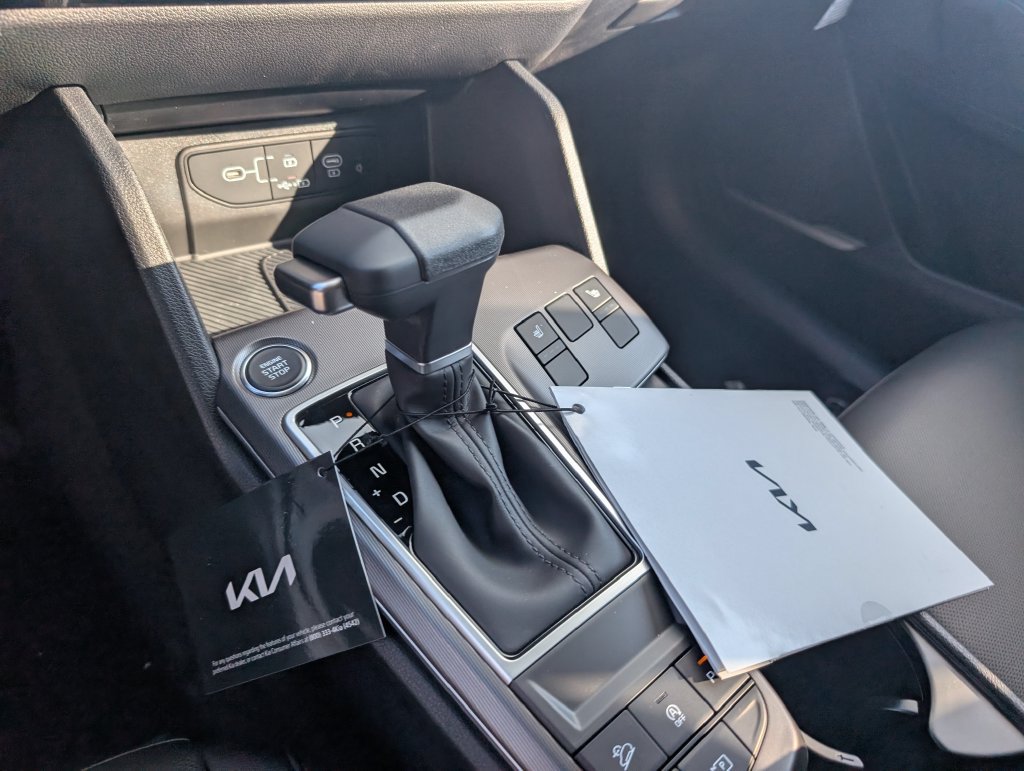 New 2026 Kia Sportage EX FWD image 20