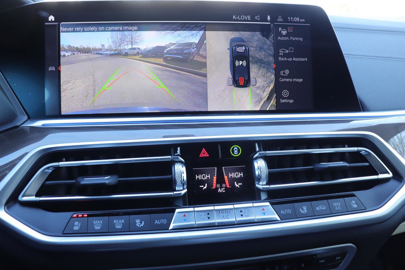 Used 2023 BMW X6 M50i w/ Executive Package image 35