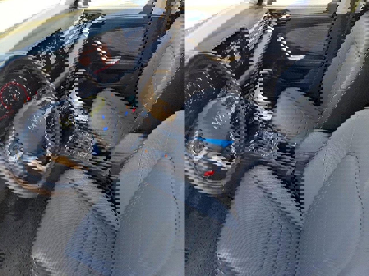 Used 2025 Volkswagen Jetta SEL image 26