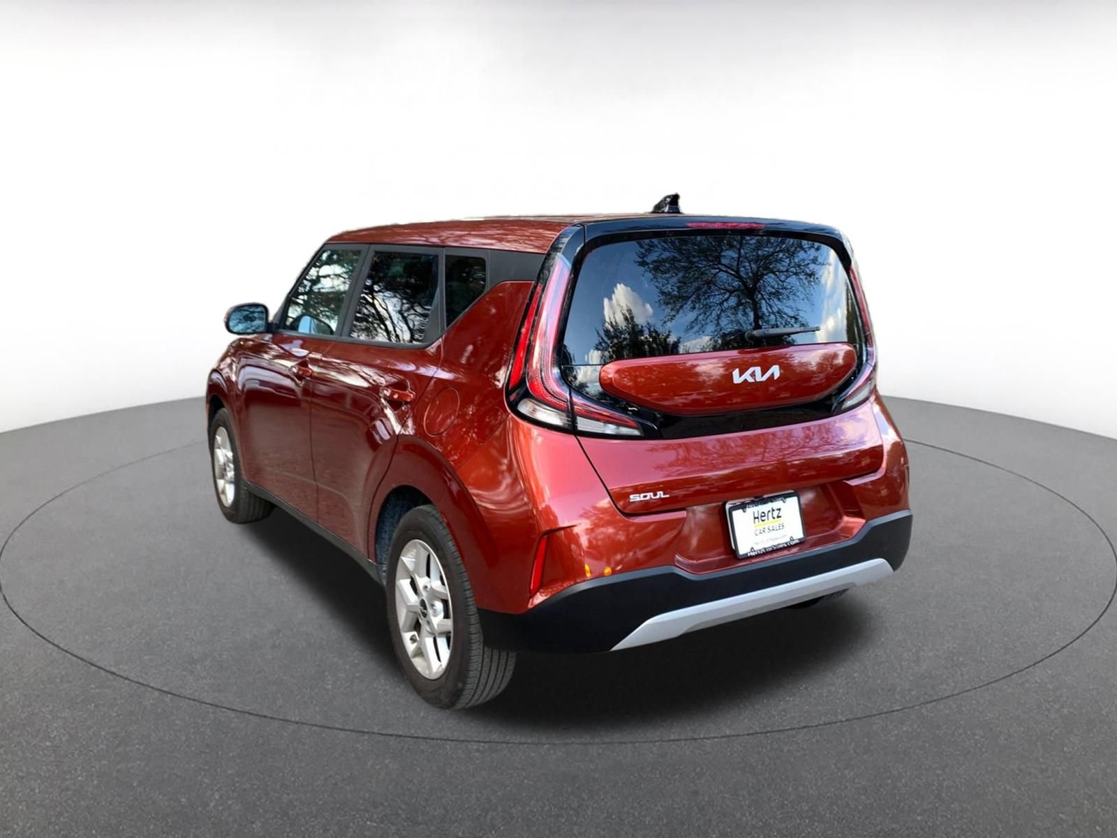 Used 2025 Kia Soul LX w/ LX Technology Package image 5