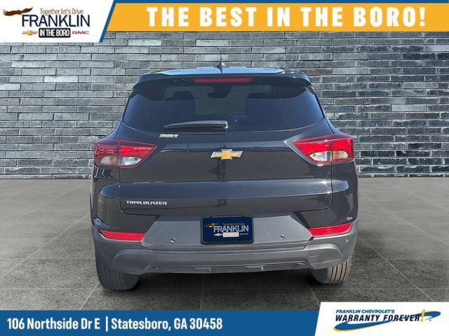 Used 2025 Chevrolet TrailBlazer LS w/ LS Convenience Package FWD image 4