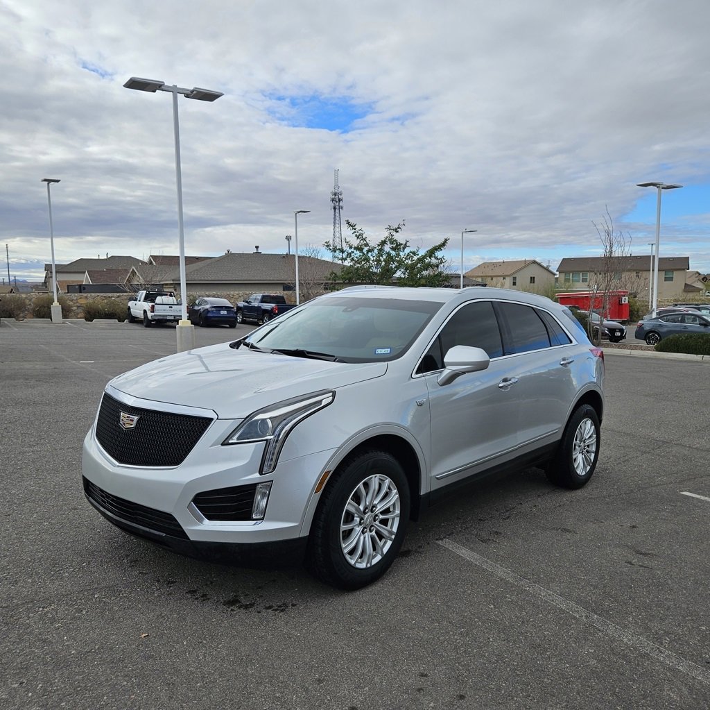 Used 2019 Cadillac XT5 FWD image 2