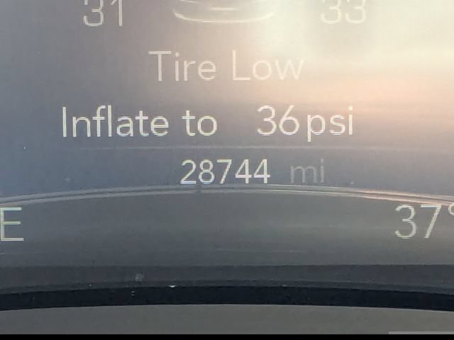 Used 2025 Chrysler Pacifica Limited FWD image 25