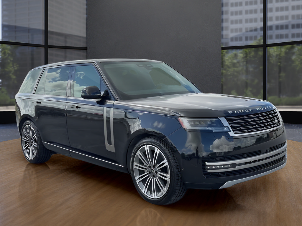 Used 2024 Land Rover Range Rover Long Wheelbase SE AWD/4WD image 3