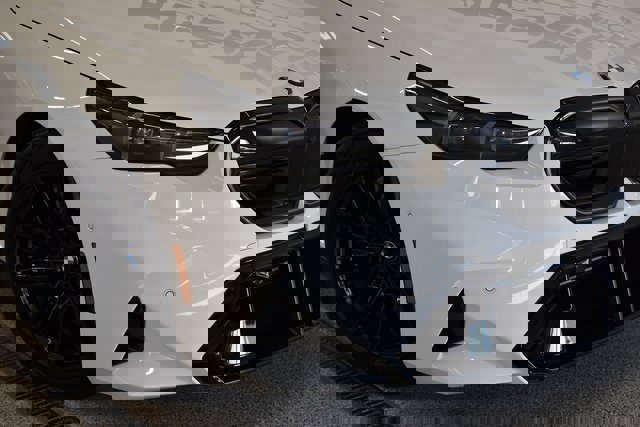 New 2026 BMW M5 w/ Executive Package image 15