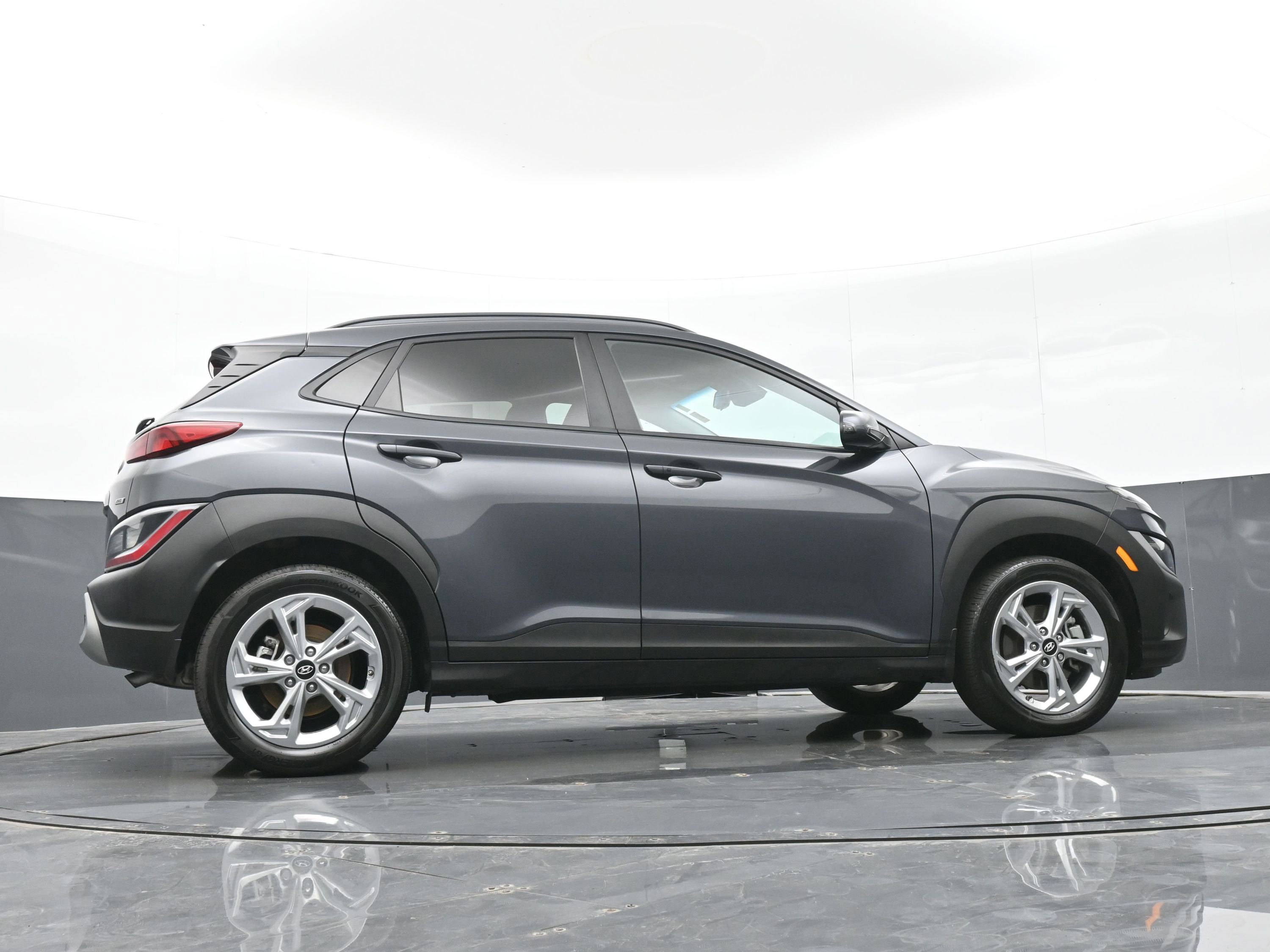 Used 2022 Hyundai Kona SEL image 40