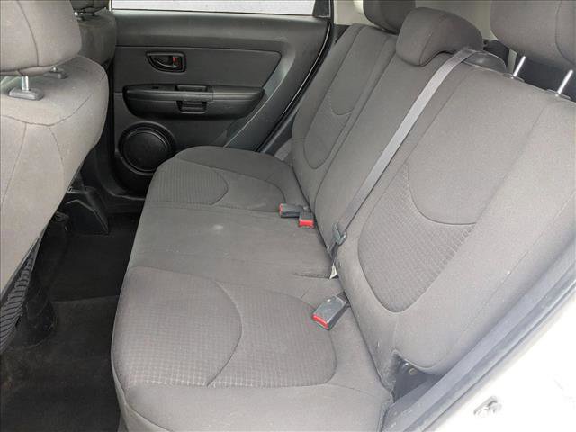 Used 2013 Kia Soul FWD image 16