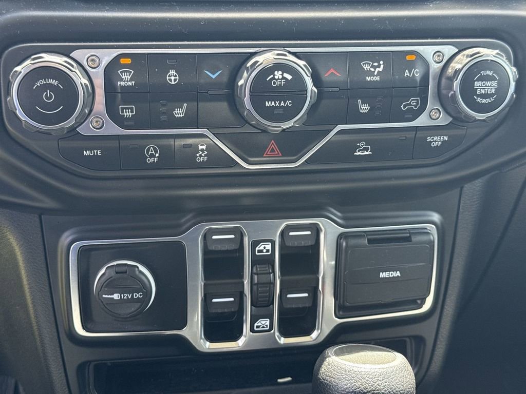 Used 2022 Jeep Gladiator Sport AWD/4WD image 29