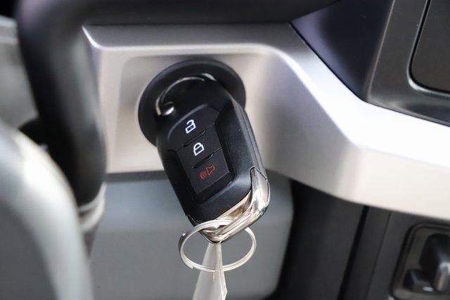 Used 2024 Ford F550 4x4 Regular Cab Super Duty image 27