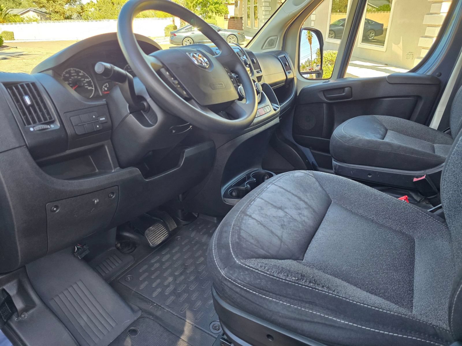 Used 2021 RAM ProMaster 3500 FWD image 9