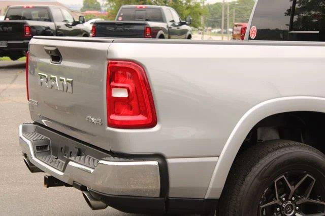 Used 2025 RAM 1500 Big Horn AWD/4WD image 8
