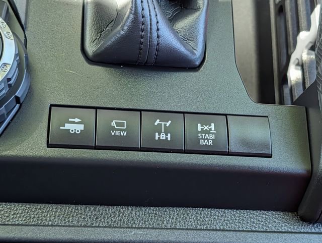 Certified 2025 Toyota 4Runner TRD Off-Road image 16