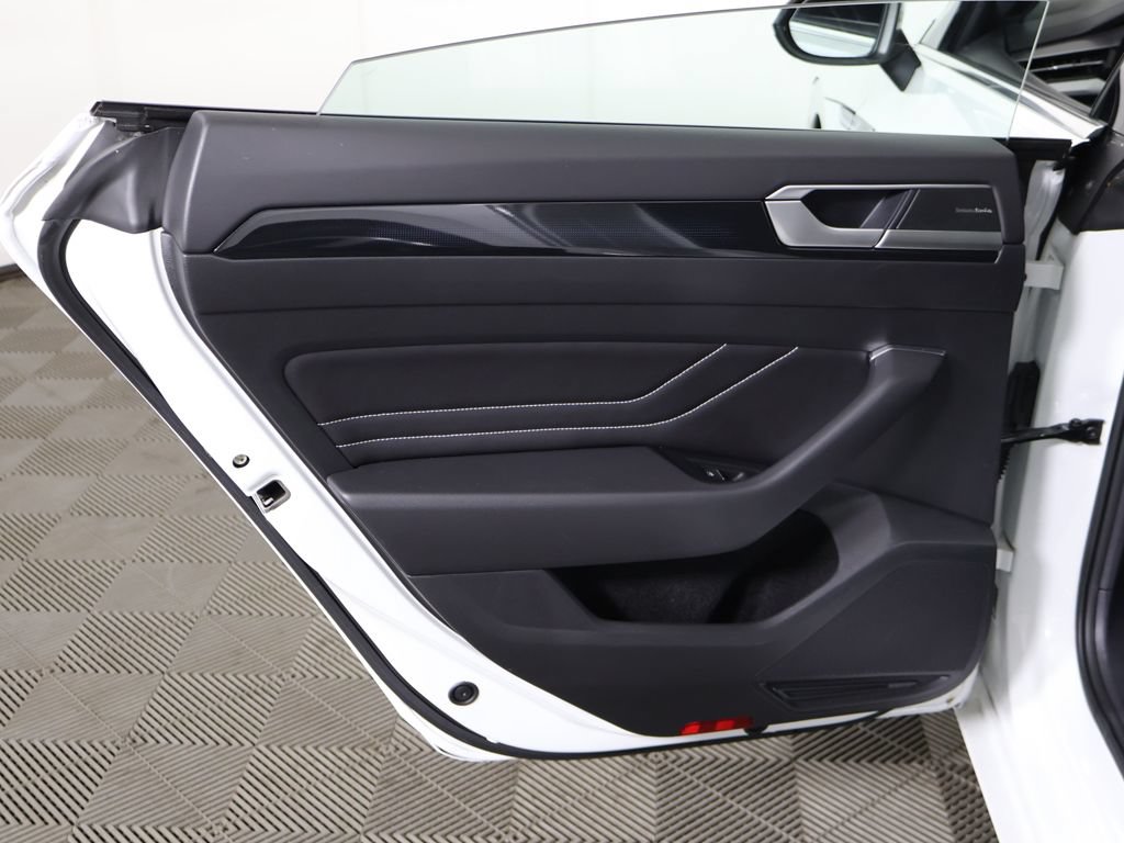 Used 2023 Volkswagen Arteon SEL Premium AWD/4WD image 30