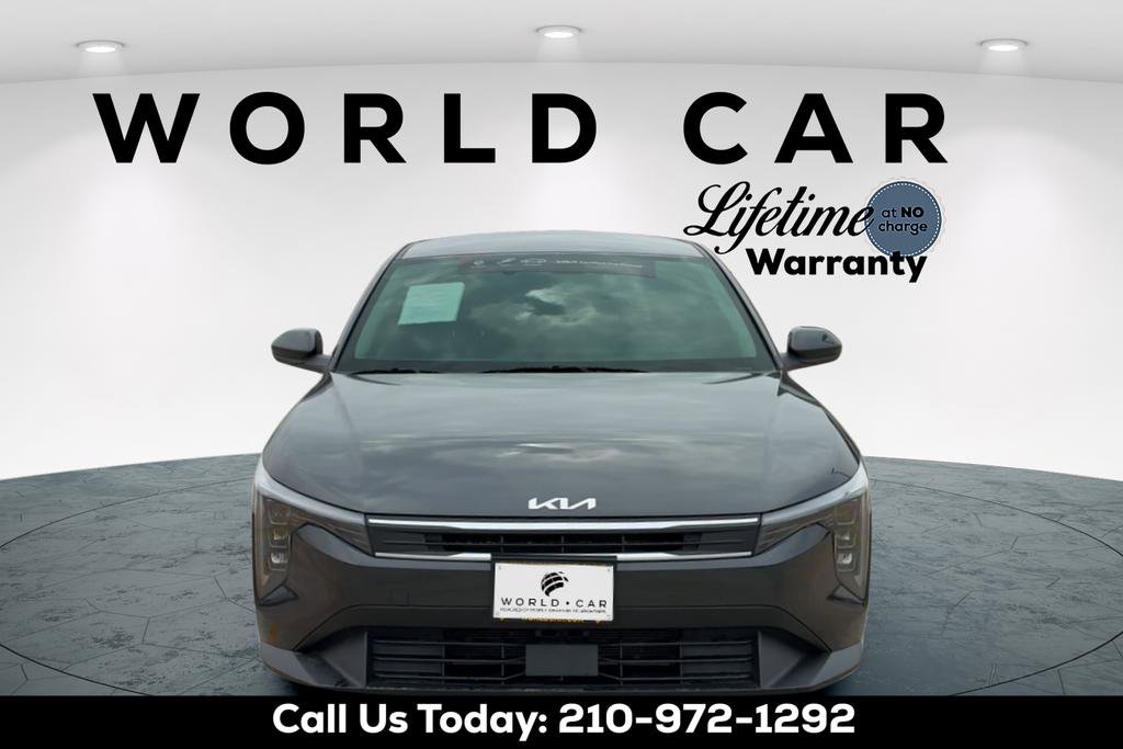 Certified 2025 Kia K4 image 8