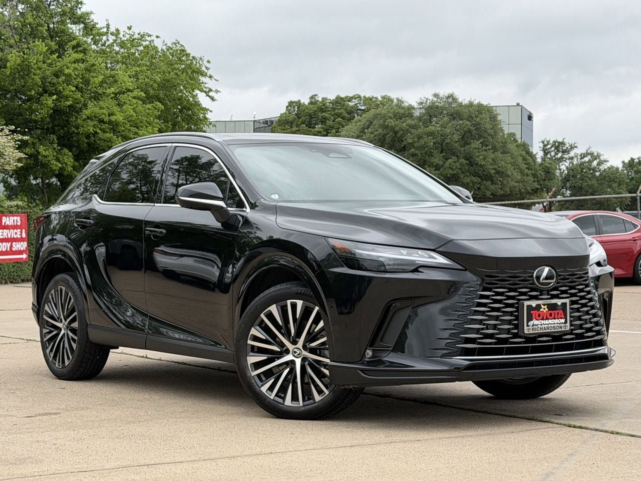 Used 2024 Lexus RX 350 Premium Plus w/ Convenience Package FWD image 2