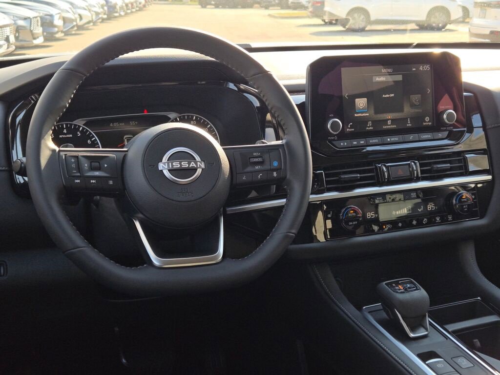 New 2025 Nissan Pathfinder SV w/ Cargo Package image 23