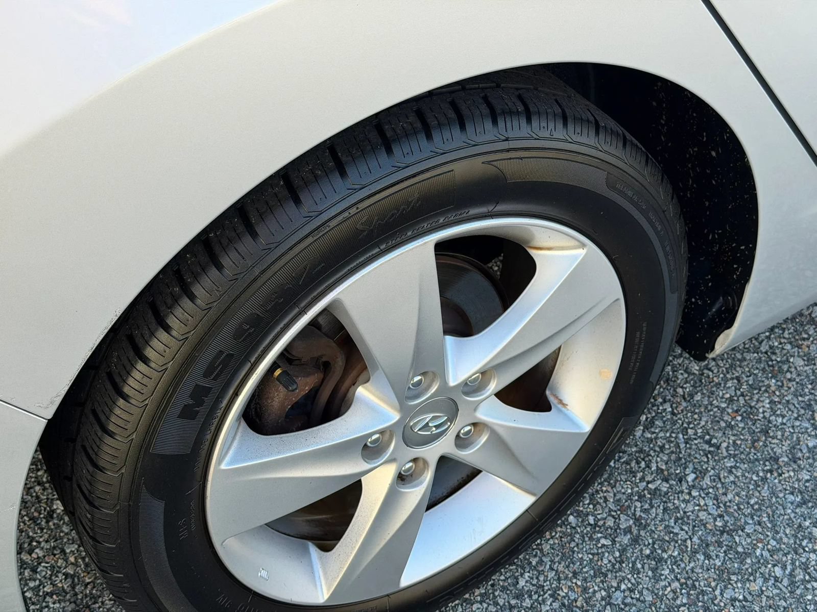Used 2013 Hyundai Elantra GLS FWD image 21