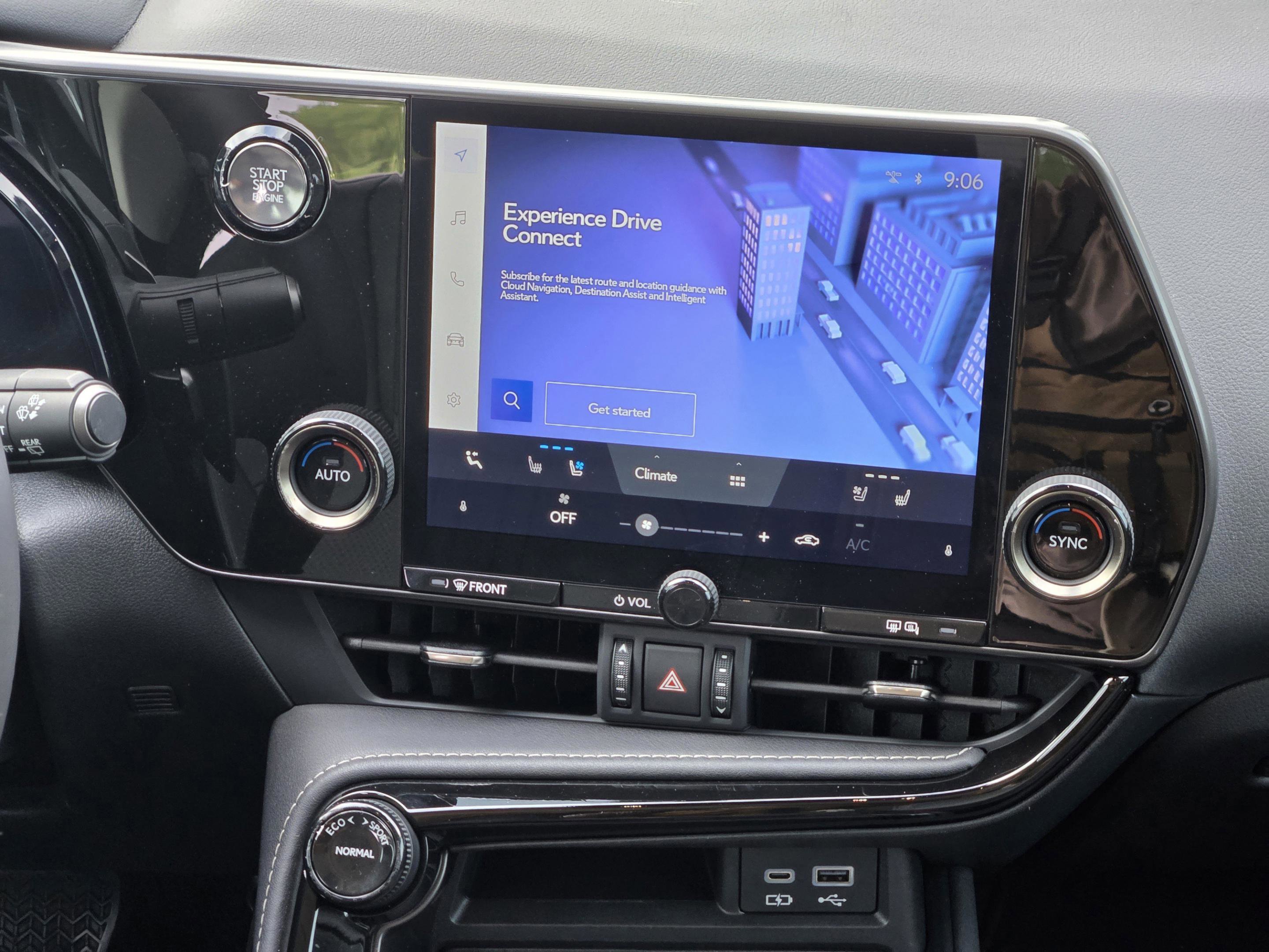 Used 2024 Lexus NX 250 FWD w/ Towing Package (2000 Lbs) image 12