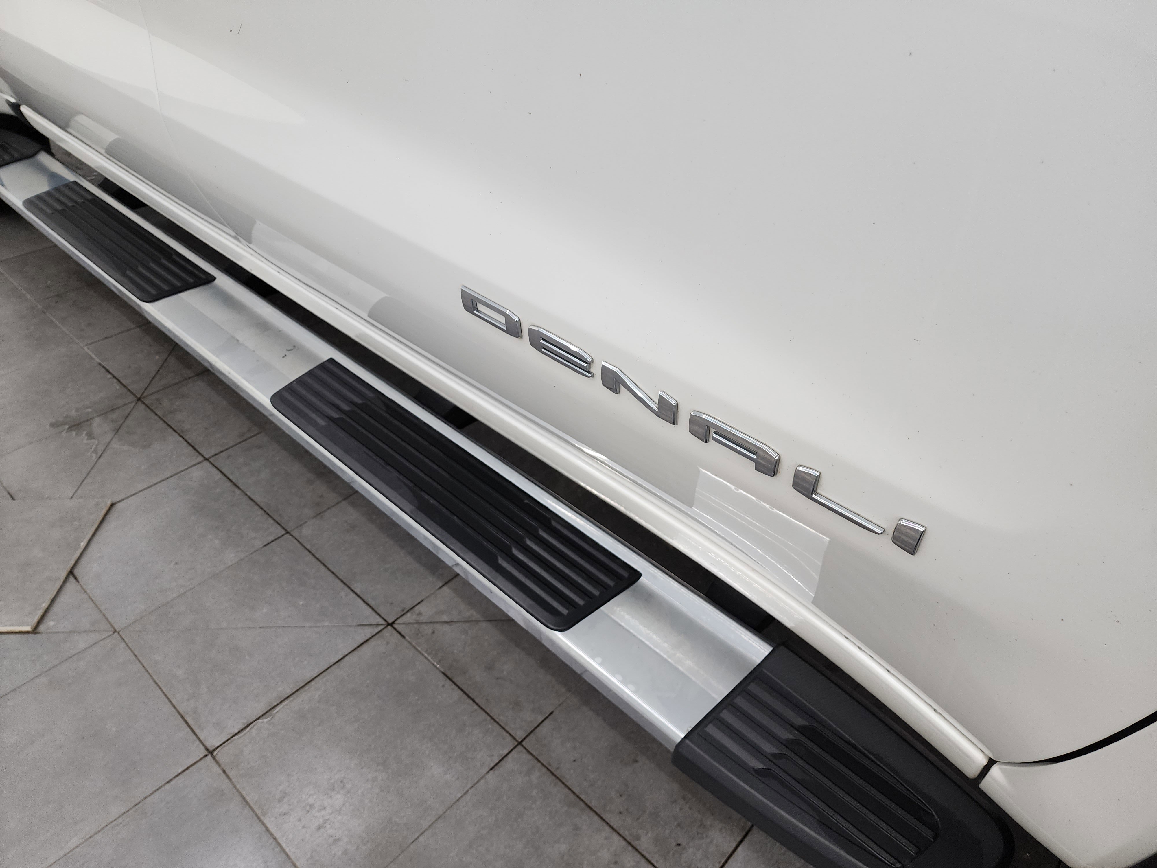 Used 2021 GMC Sierra 1500 Denali w/ Driver Alert Package II image 23