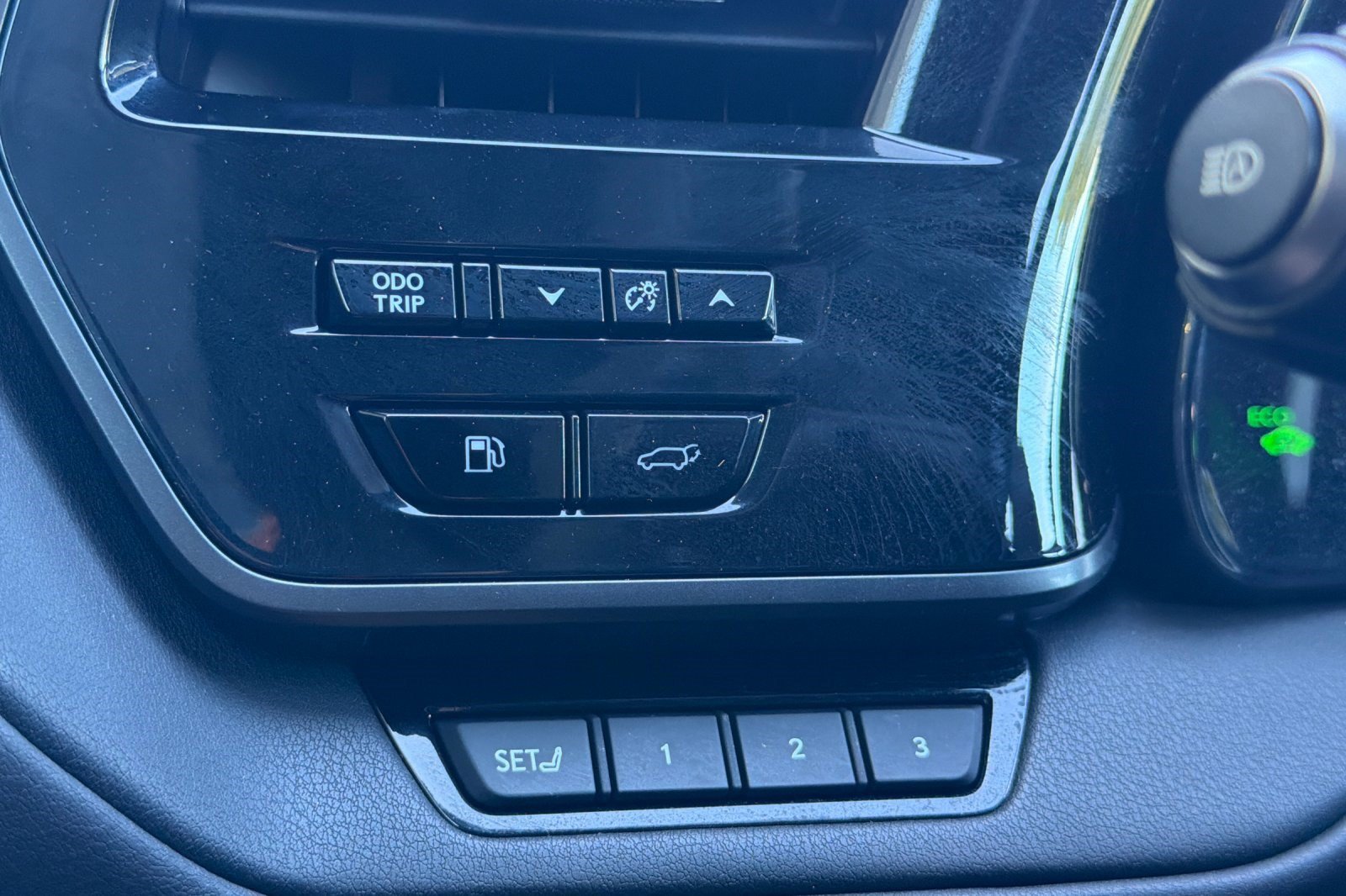 Certified 2026 Lexus TX 500h AWD w/ Technology Package image 37
