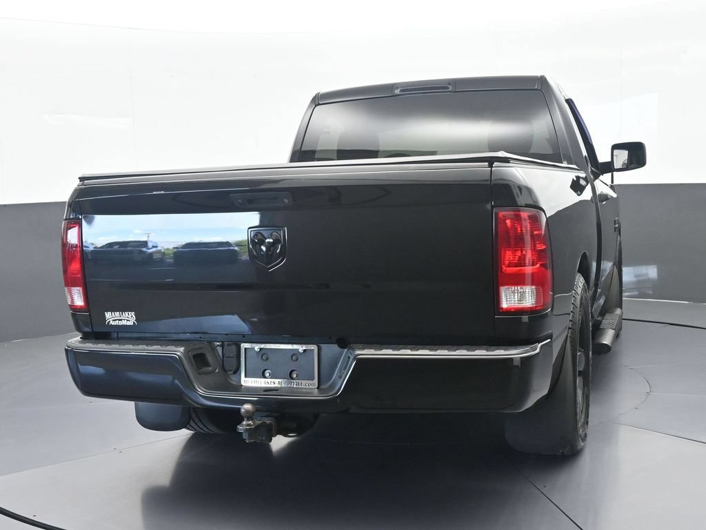 Used 2018 RAM 1500 Express w/ Black Ram 1500 Express Group RWD image 5