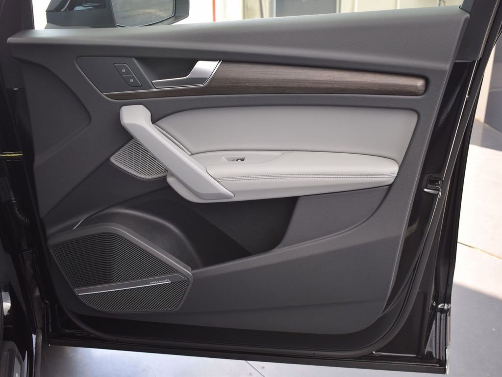 Certified 2024 Audi Q5 2.0T Premium Plus w/ Premium Plus Package image 14