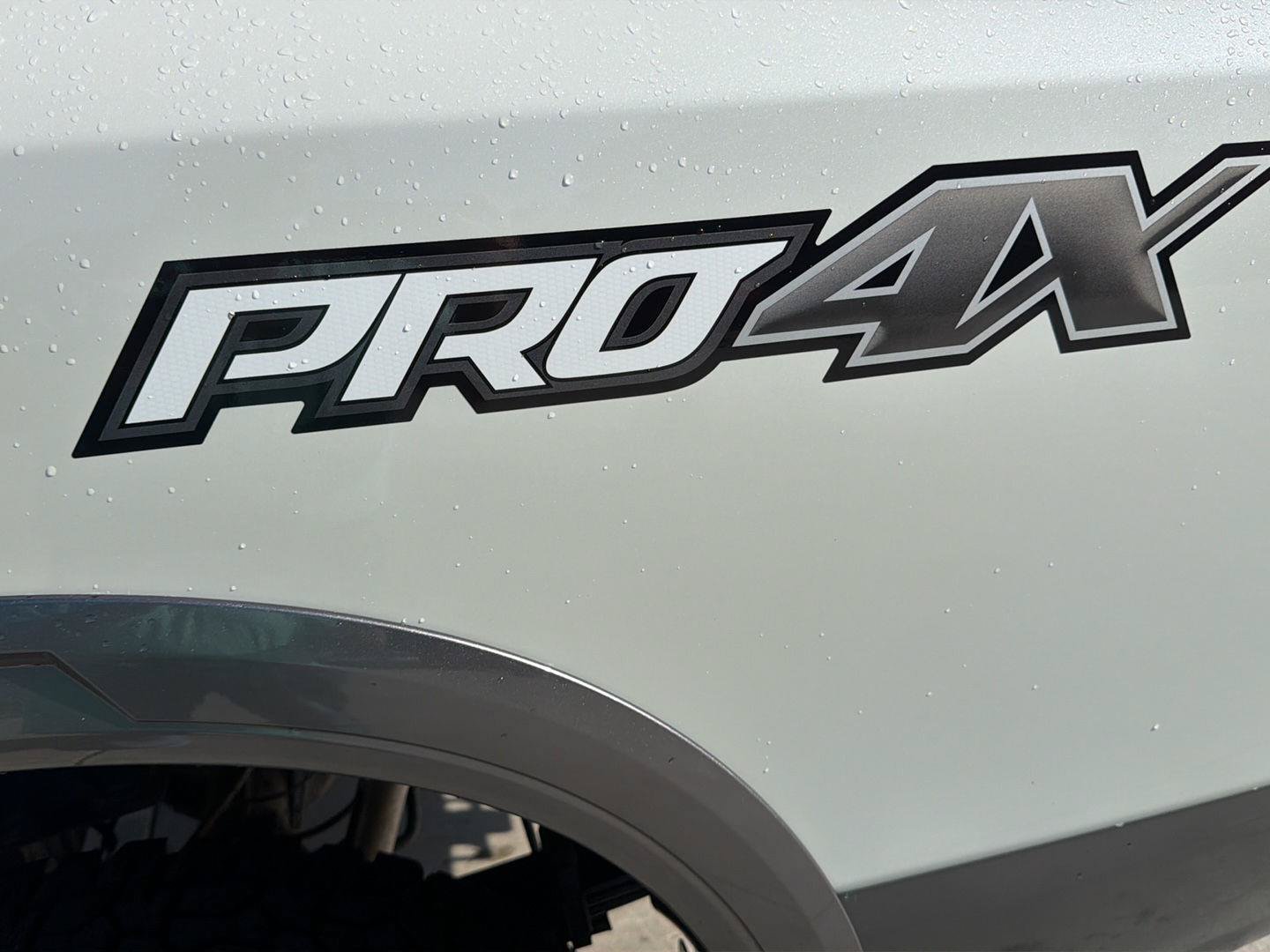 Used 2017 Nissan Titan PRO-4X AWD/4WD image 30
