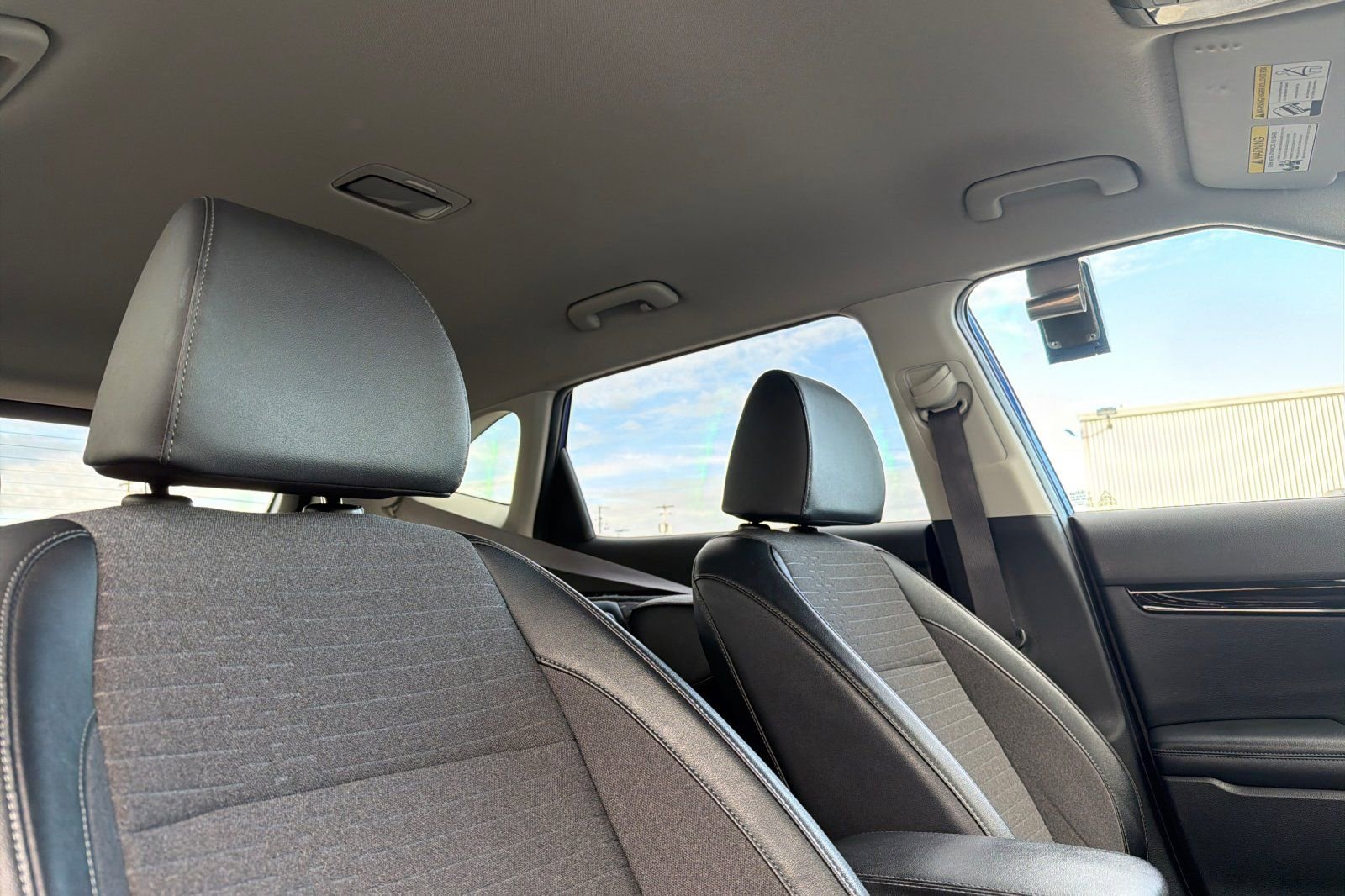 Used 2021 Kia Seltos S FWD image 16
