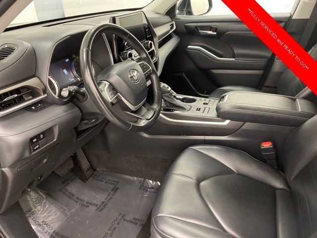 Used 2023 Toyota Highlander XLE image 15