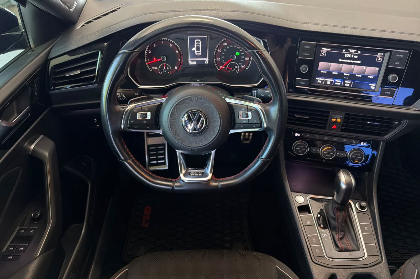 Used 2021 Volkswagen Jetta GLI FWD image 14